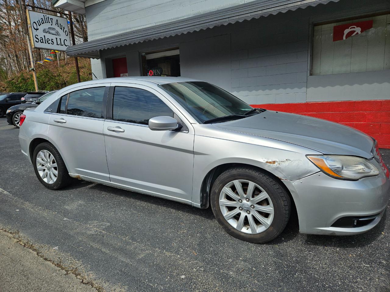 Chrysler 200 Touring 2012