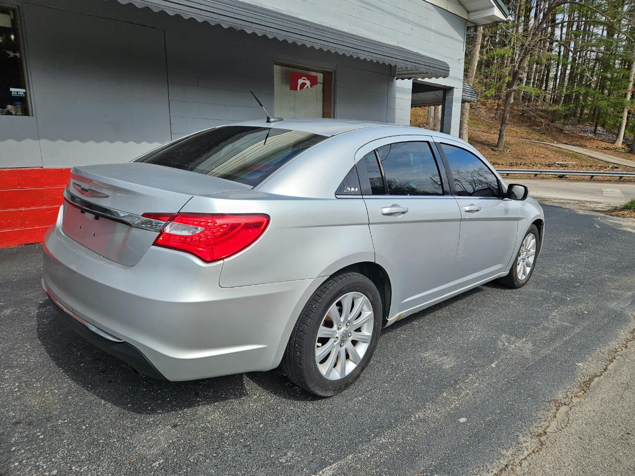Chrysler 200 Touring 2012