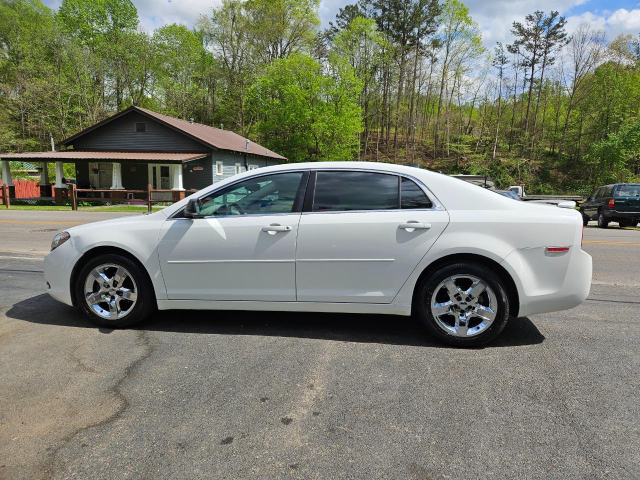 Chevrolet Malibu LS 2012