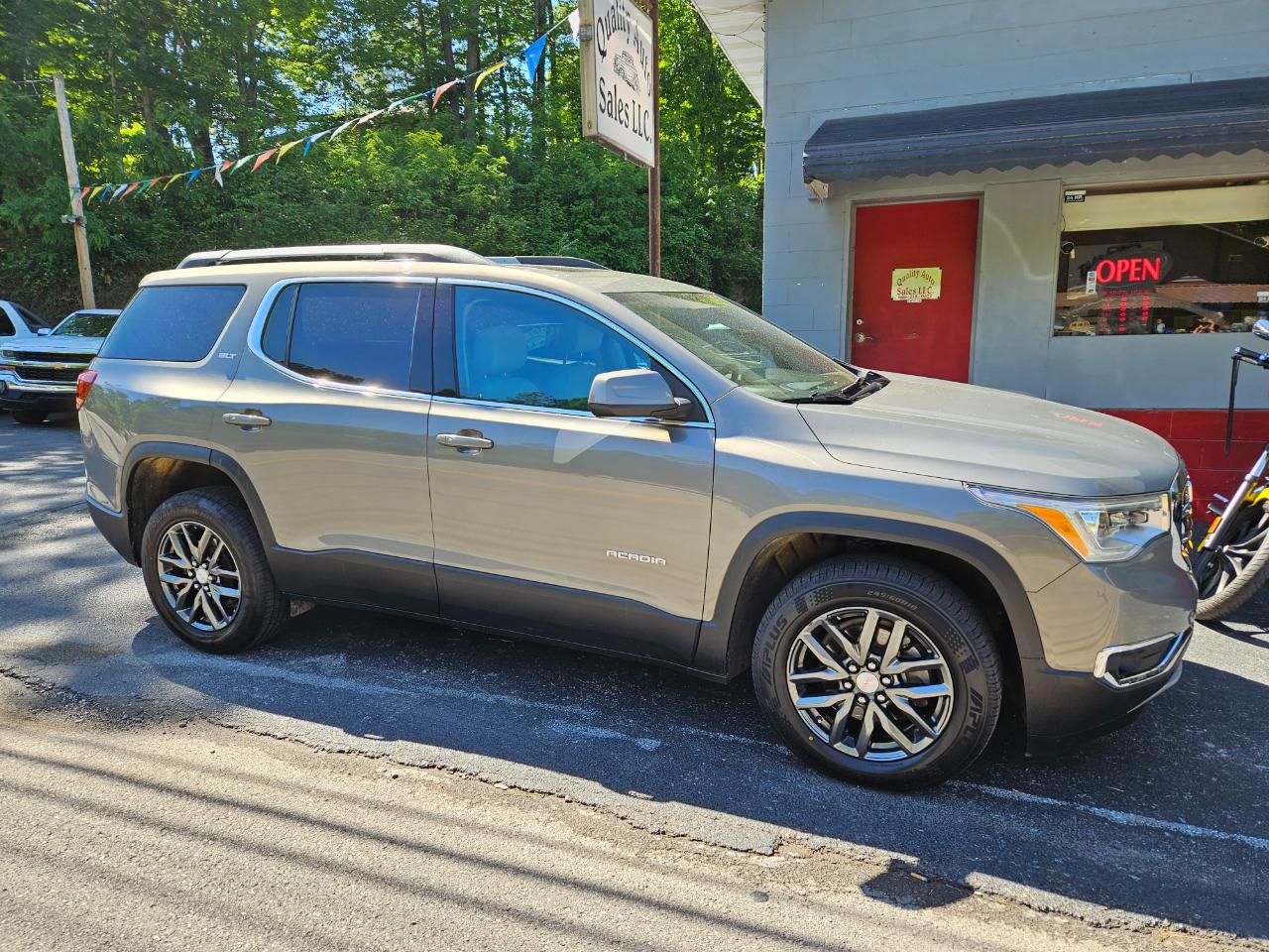 GMC Acadia SLT-1 AWD 2019