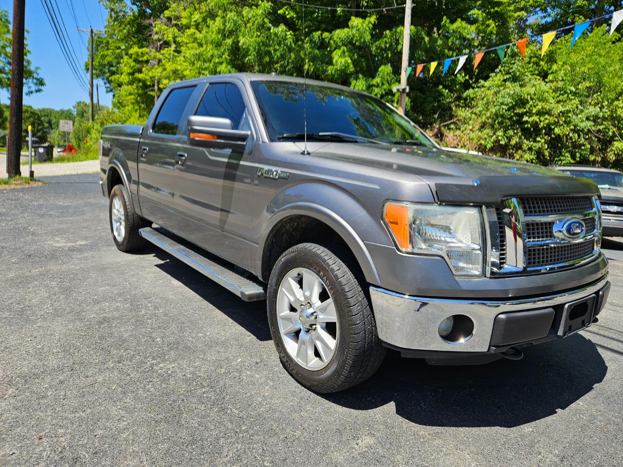 Ford F-150 4WD SuperCrew 139" Lariat 2012