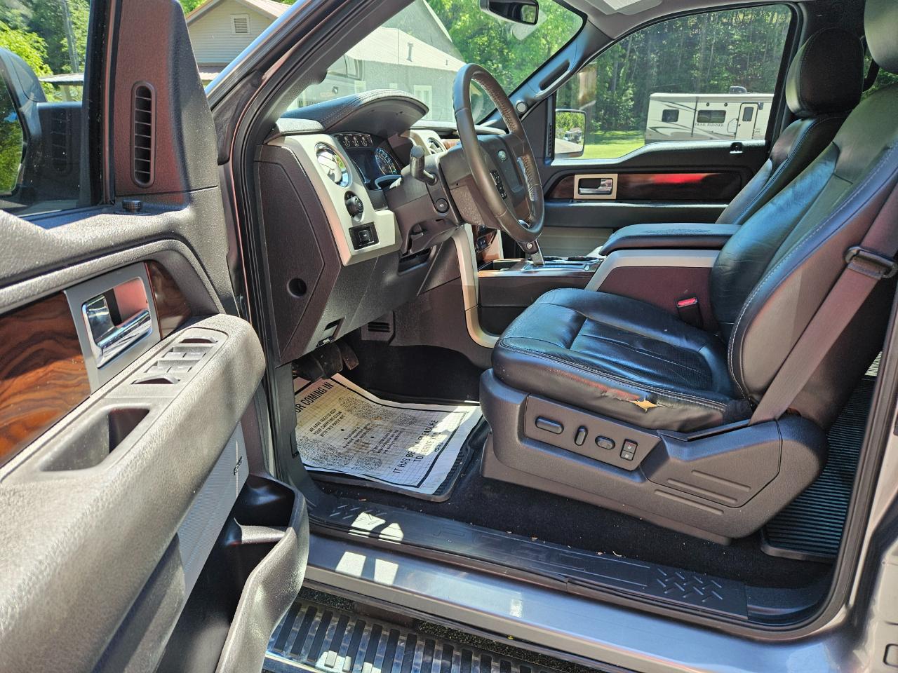 Ford F-150 4WD SuperCrew 139" Lariat 2012