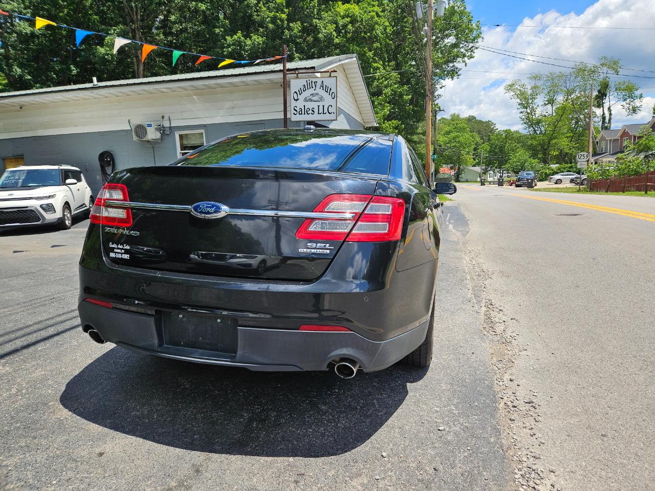 Ford Taurus SEL FWD 2014