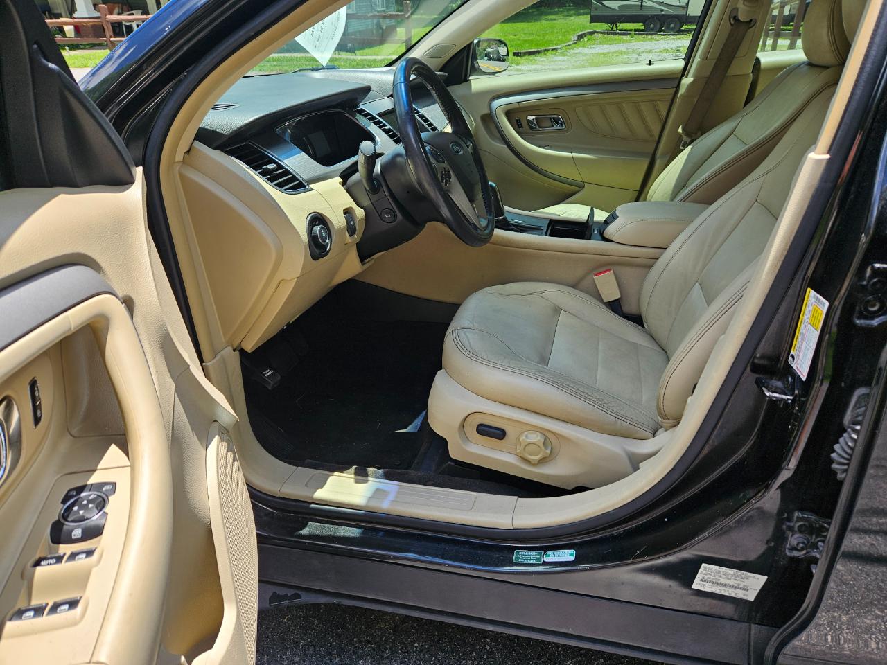 Ford Taurus SEL FWD 2014