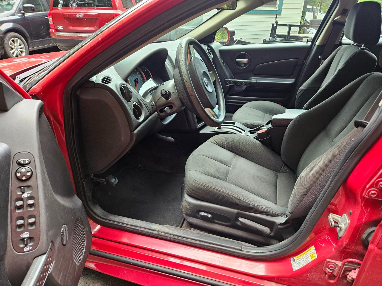 Pontiac Grand Prix Sedan 2008