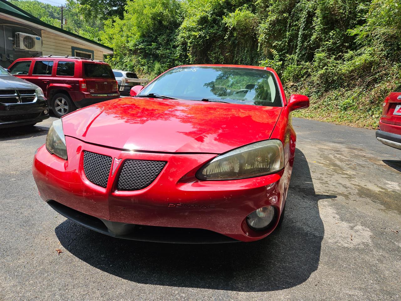 Pontiac Grand Prix Sedan 2008