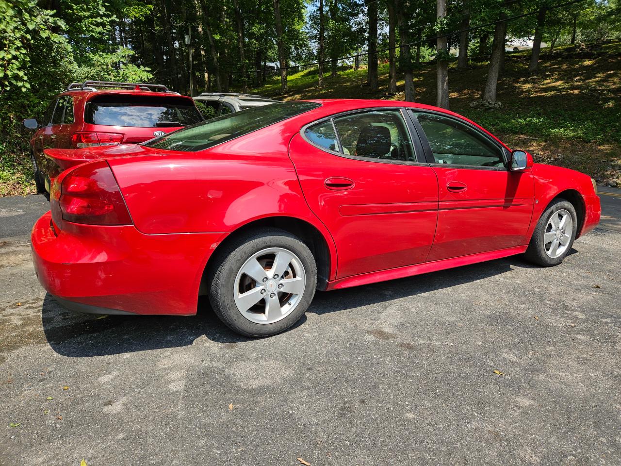 Pontiac Grand Prix Sedan 2008