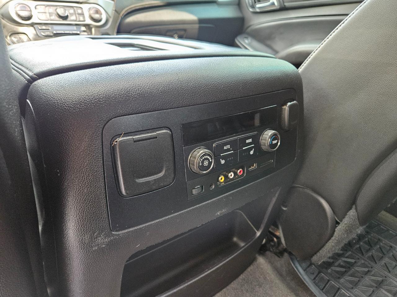 Chevrolet Tahoe LTZ 4WD 2015
