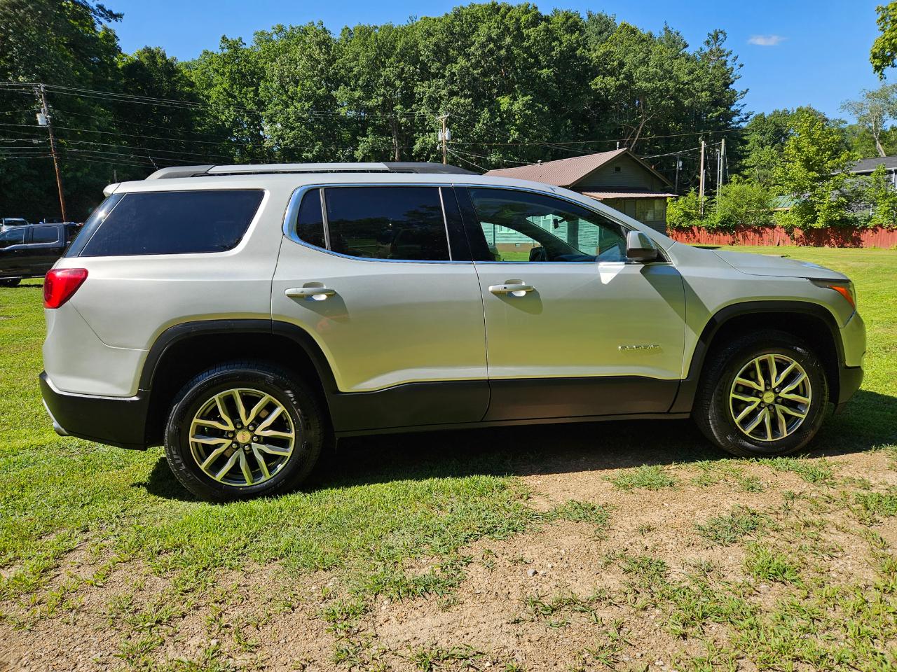 GMC Acadia SLE-2 FWD 2019
