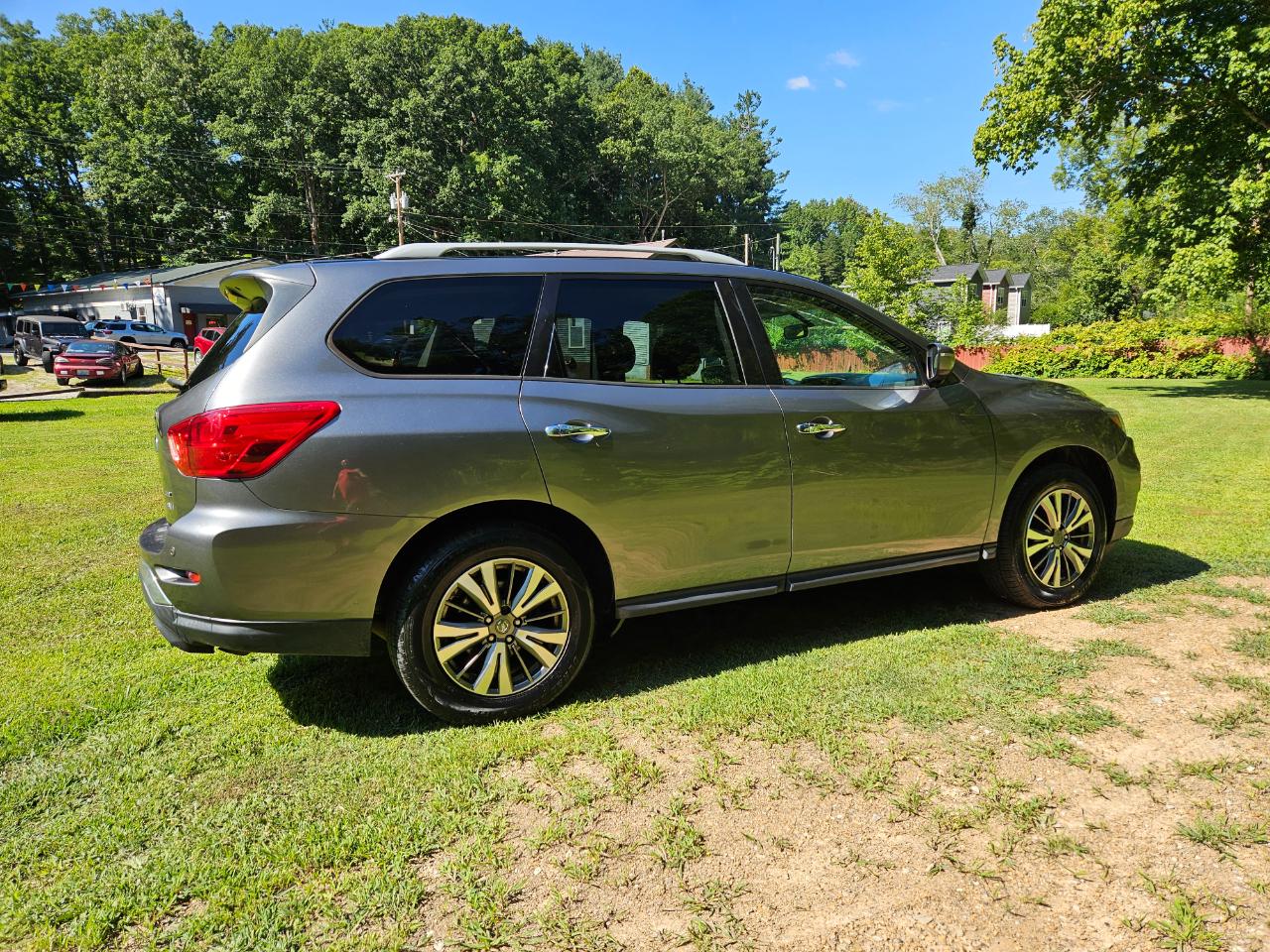 Nissan Pathfinder Platinum 4WD 2018