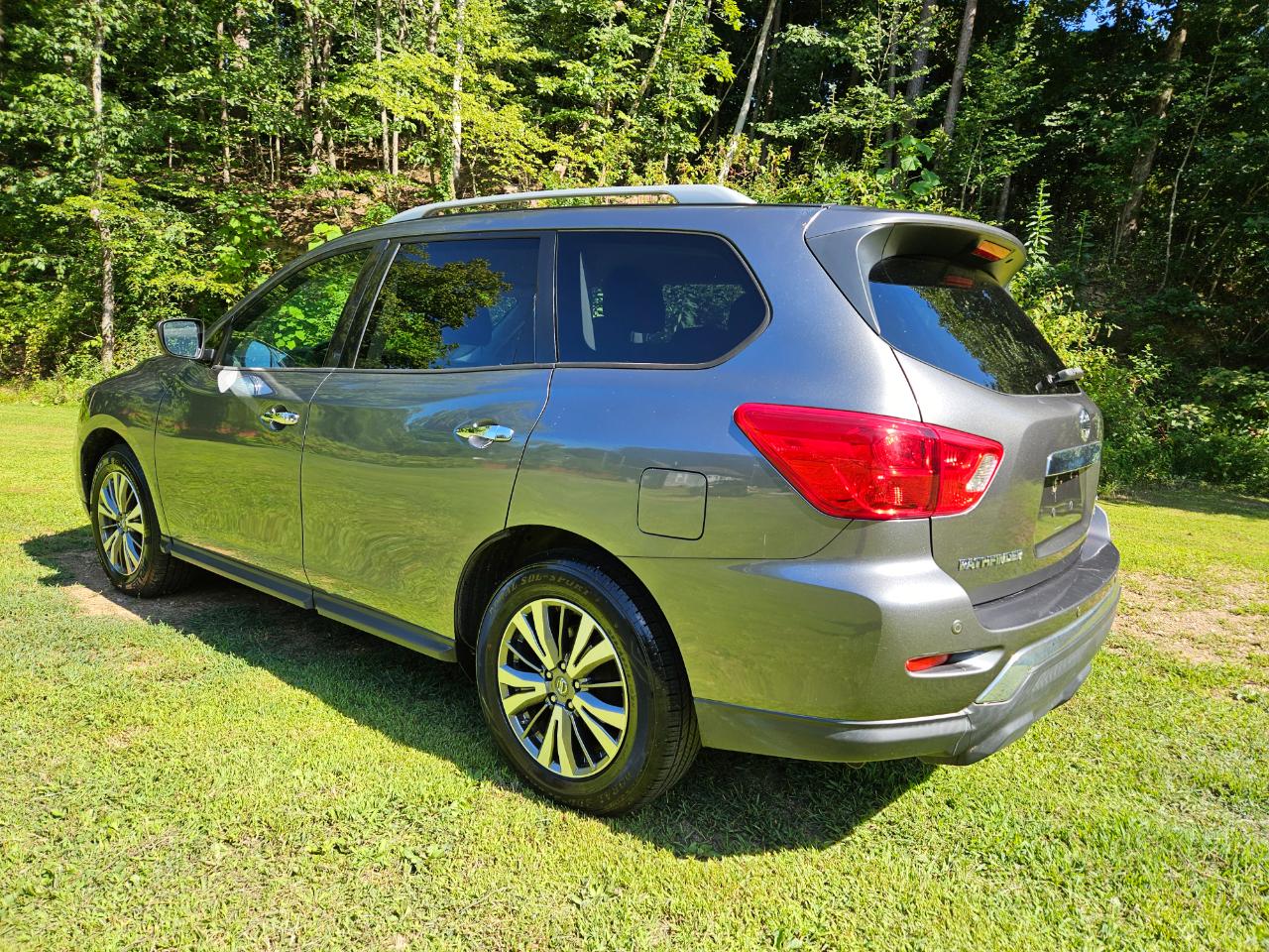 Nissan Pathfinder Platinum 4WD 2018