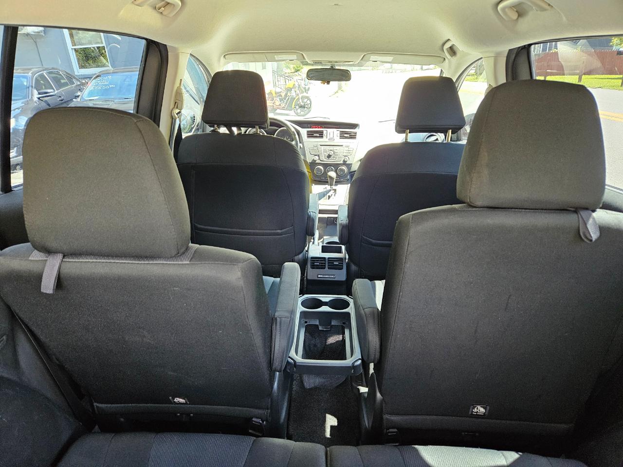 Mazda MAZDA5 Sport AT 2013