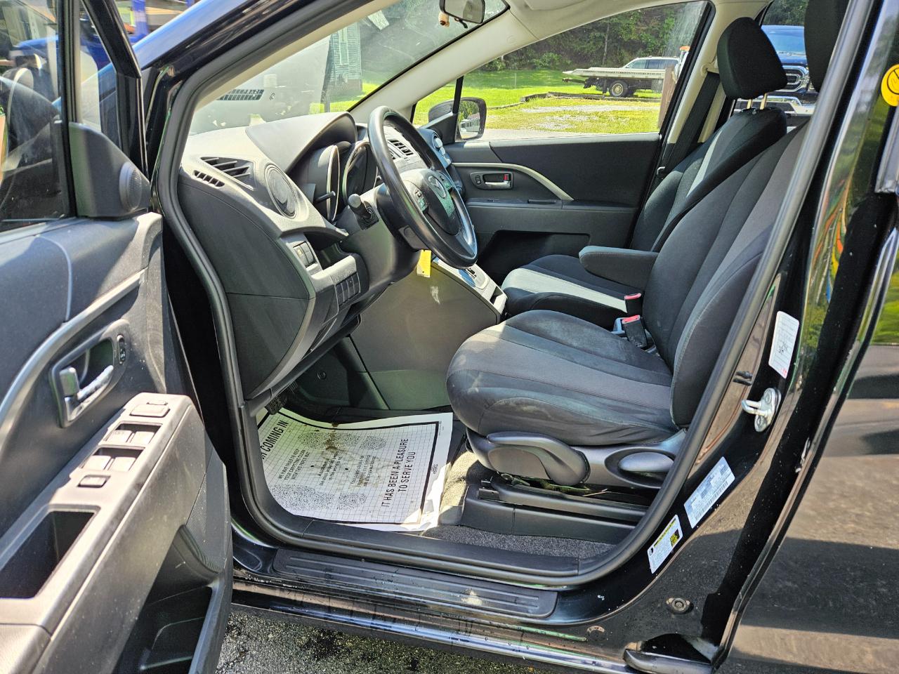 Mazda MAZDA5 Sport AT 2013