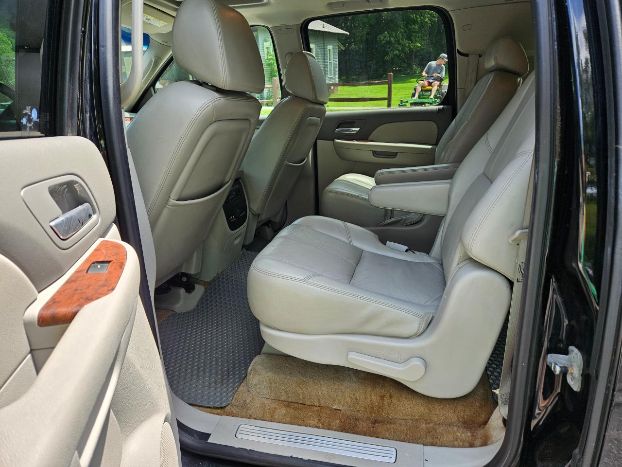 Chevrolet Suburban LT2 1500 4WD 2007