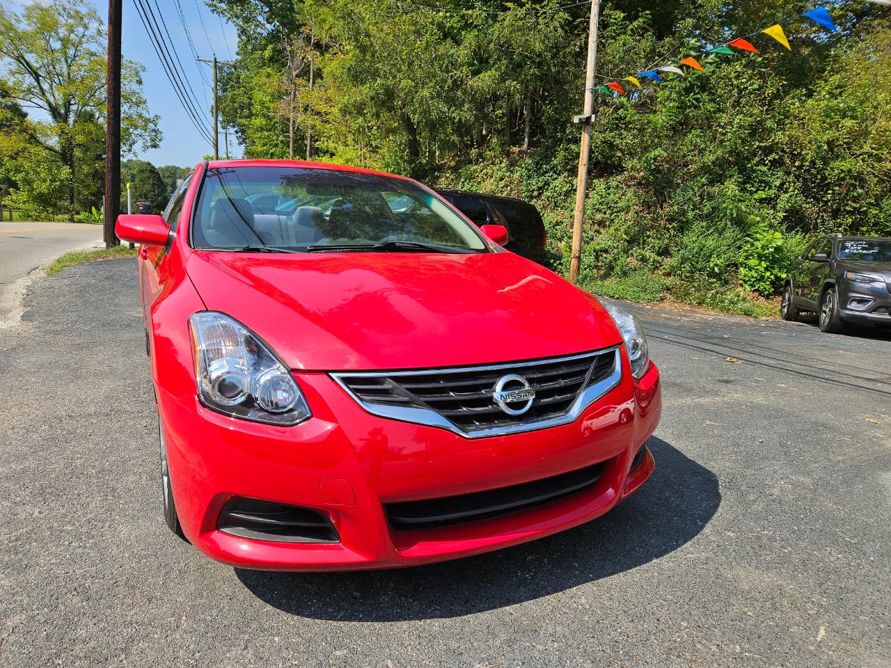 Nissan Altima 2.5 S Coupe 2011