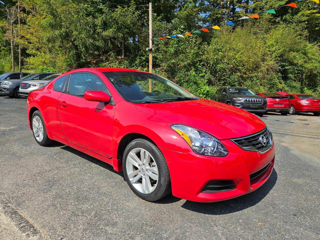 Nissan Altima 2.5 S Coupe 2011