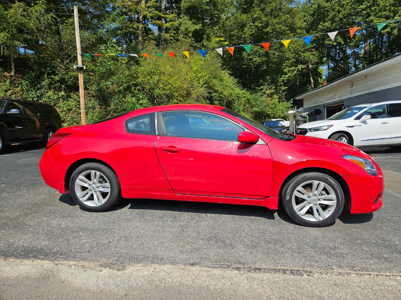 Nissan Altima 2.5 S Coupe 2011