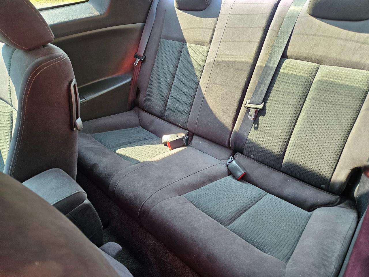 Nissan Altima 2.5 S Coupe 2011