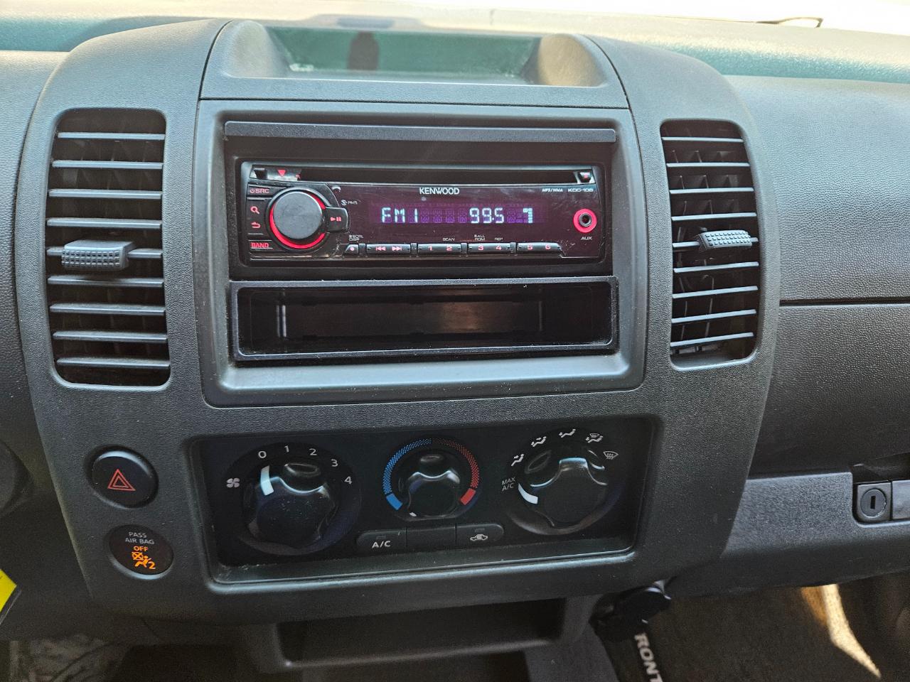 Nissan Frontier LE King Cab 2WD 2006