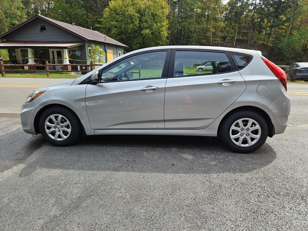 Hyundai Accent GS 5-Door 2014