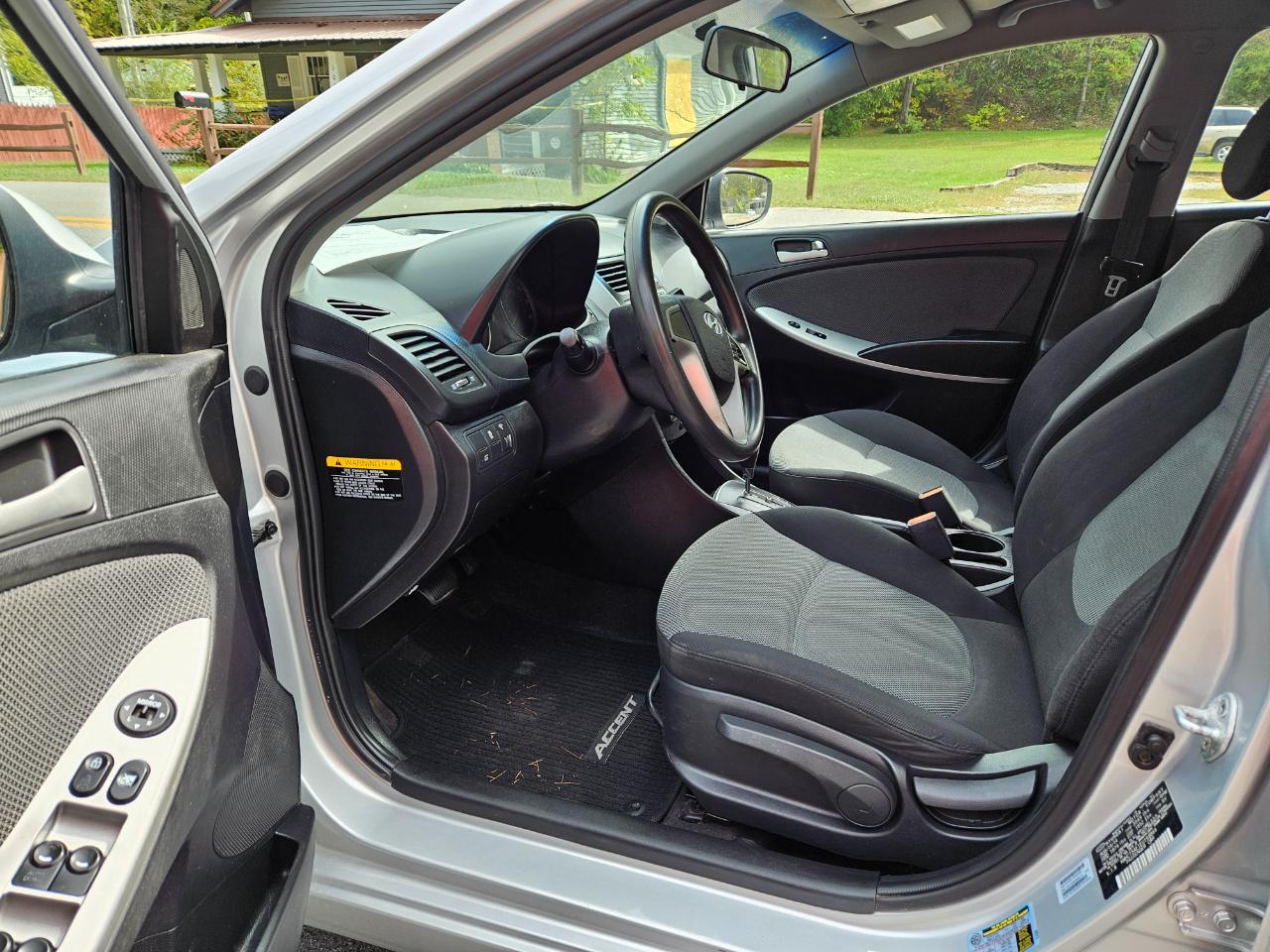 Hyundai Accent GS 5-Door 2014