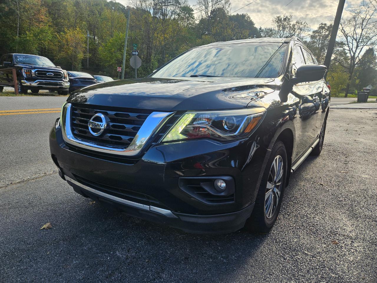 Nissan Pathfinder Platinum 2WD 2017