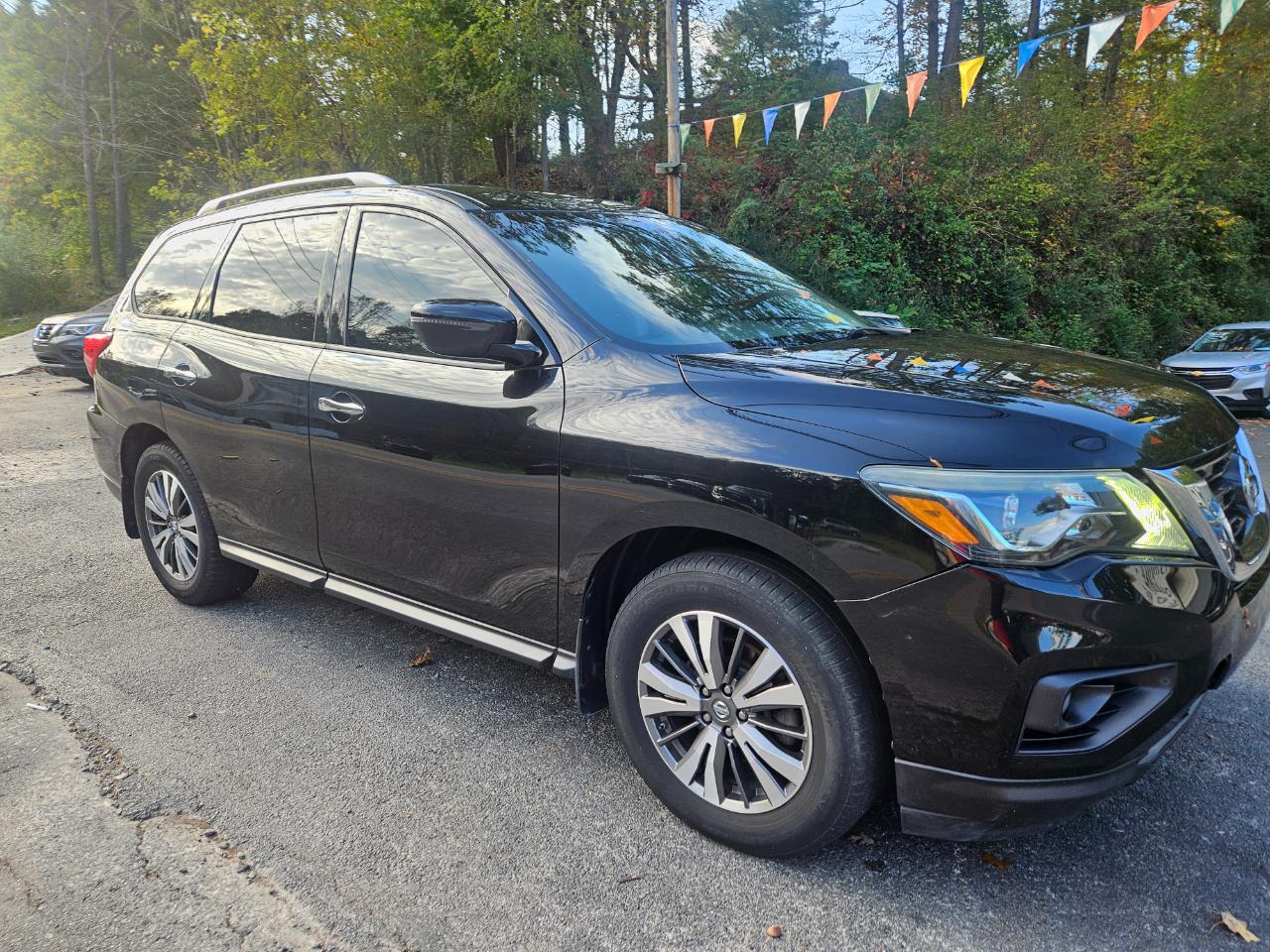 Nissan Pathfinder Platinum 2WD 2017
