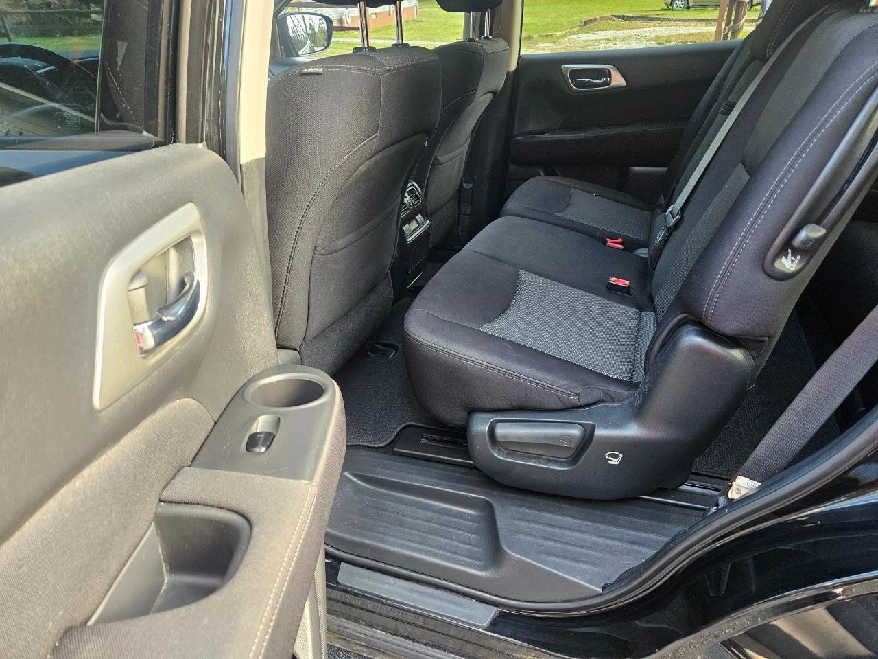 Nissan Pathfinder Platinum 2WD 2017