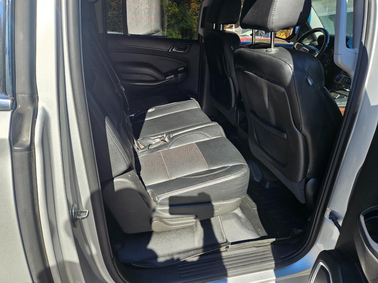 GMC Yukon XL SLE 1/2 Ton 4WD 2015