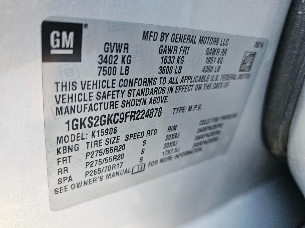 GMC Yukon XL SLE 1/2 Ton 4WD 2015
