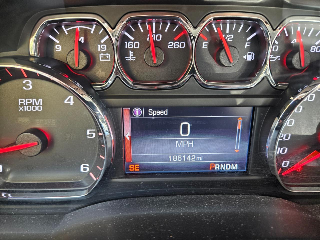 GMC Yukon XL SLE 1/2 Ton 4WD 2015