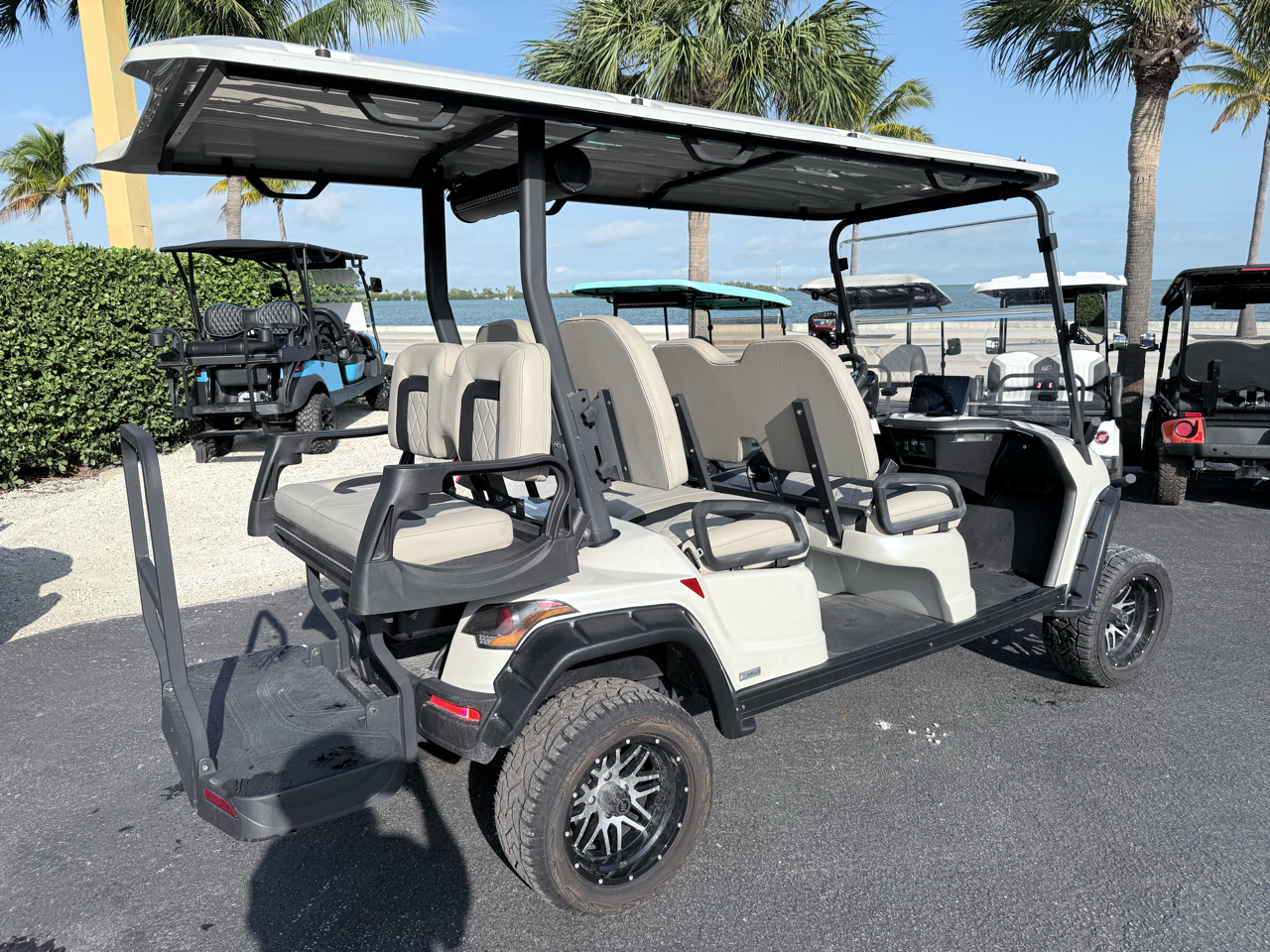 Star-EV Sirius 4+2 Lifted  2025