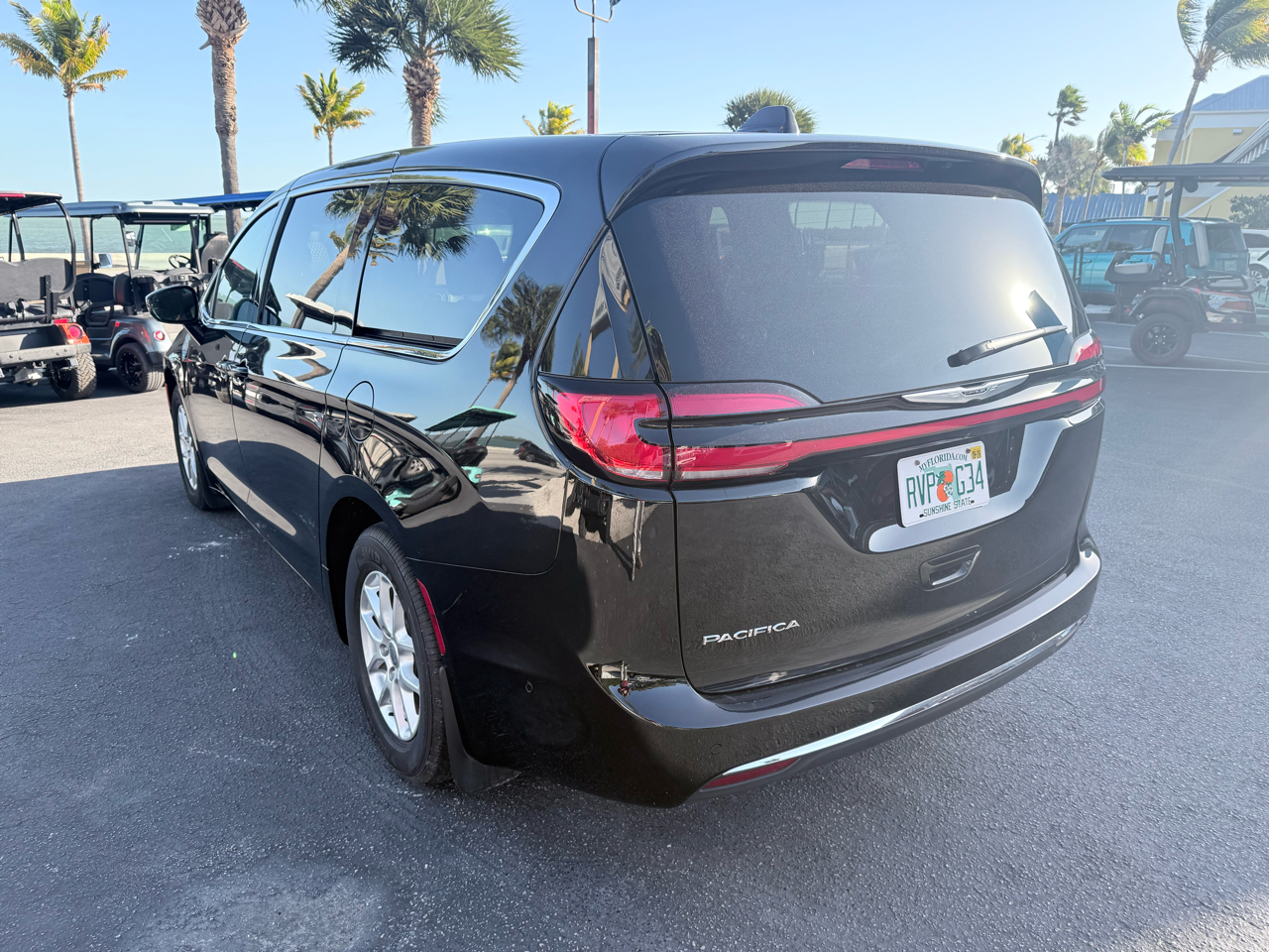 Chrysler Pacifica Touring L FWD 2024