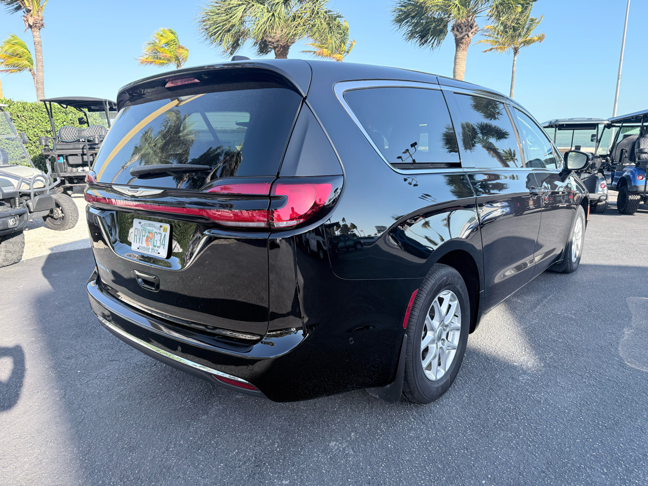 Chrysler Pacifica Touring L FWD 2024