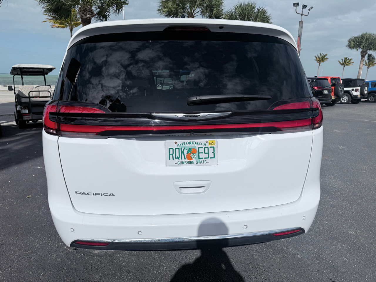 Chrysler Pacifica Touring L FWD 2024