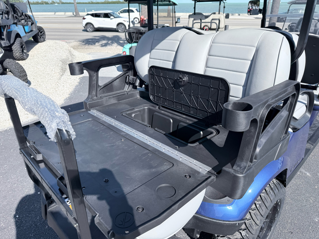 EZ-GO 6-Passenger  2026