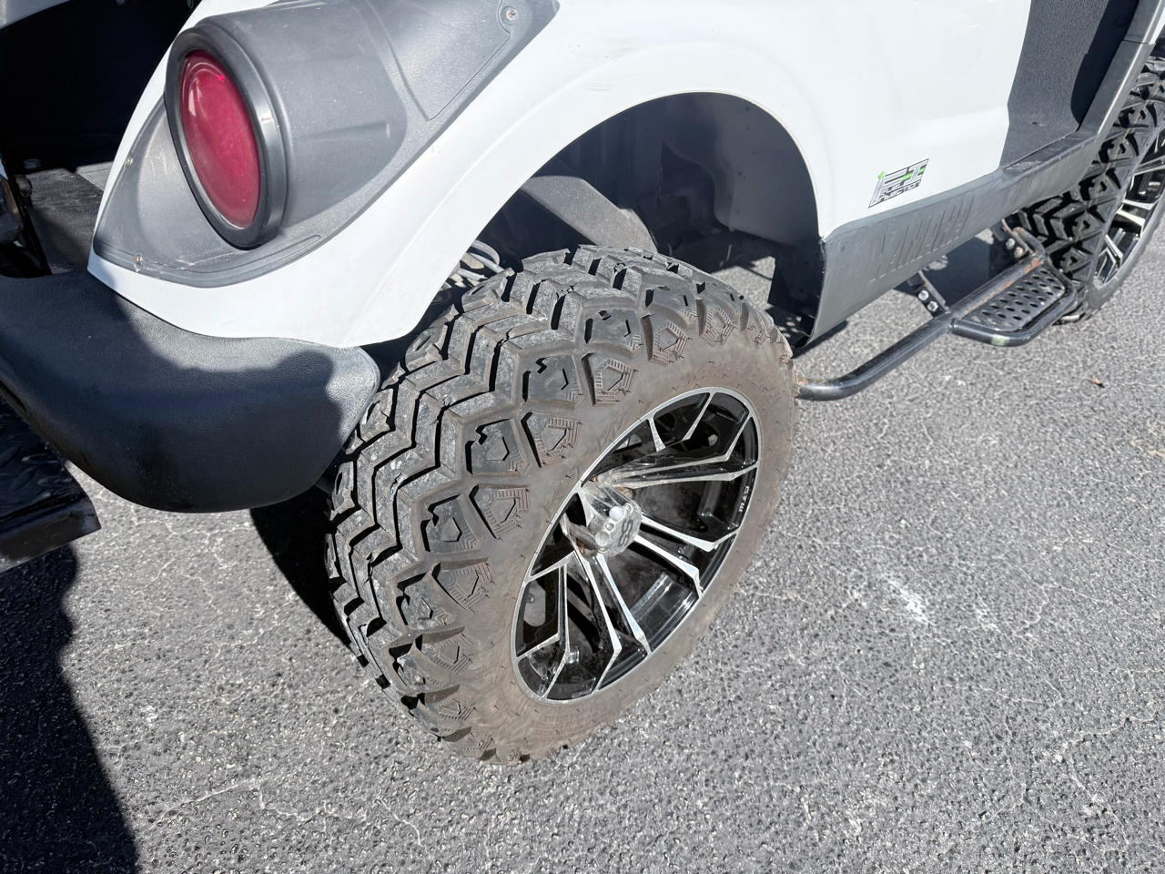 Yamaha EFI Gas Street Legal DELUXE  2021