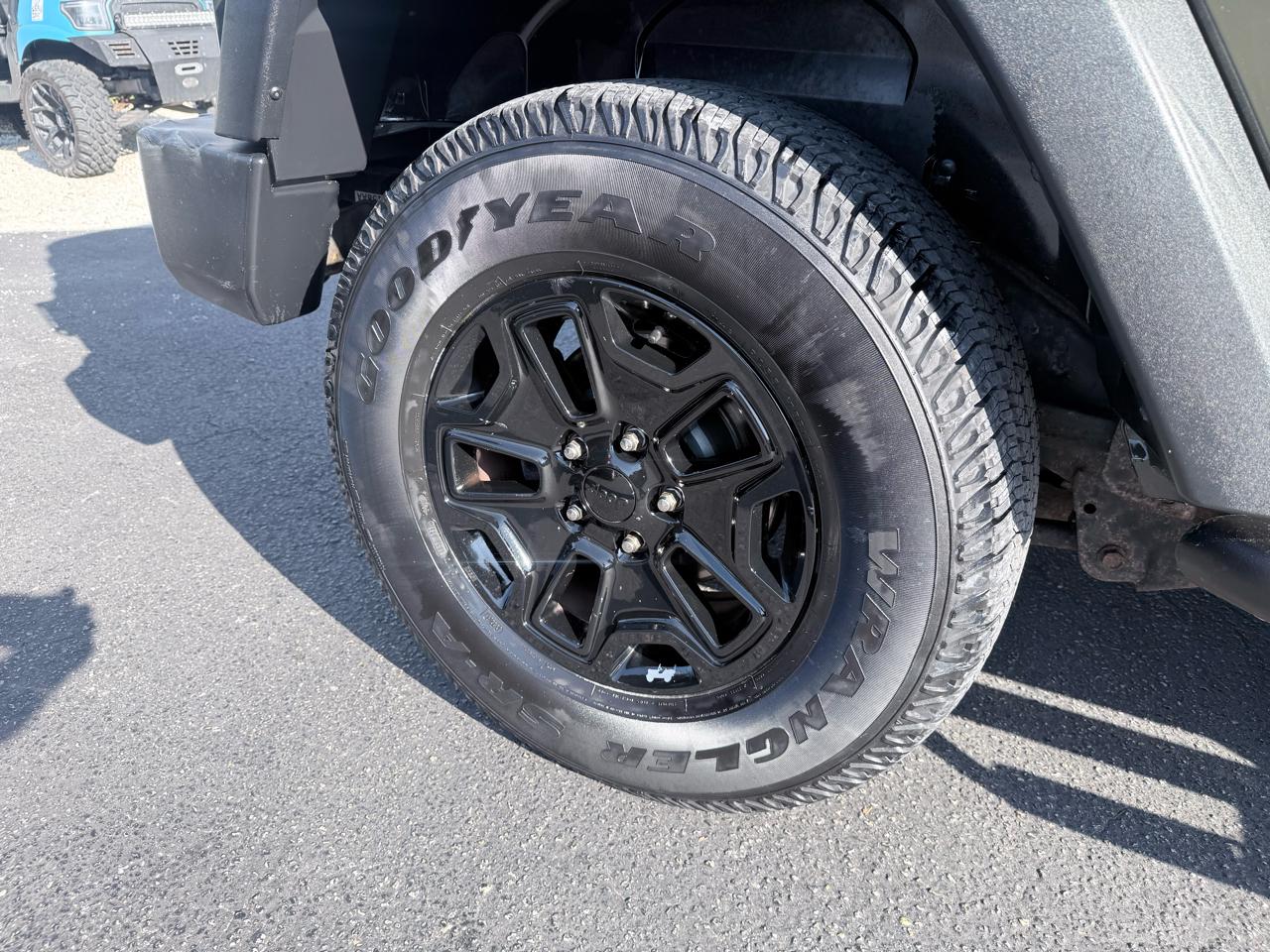 Jeep Wrangler 4WD 2dr Willys Wheeler 2015