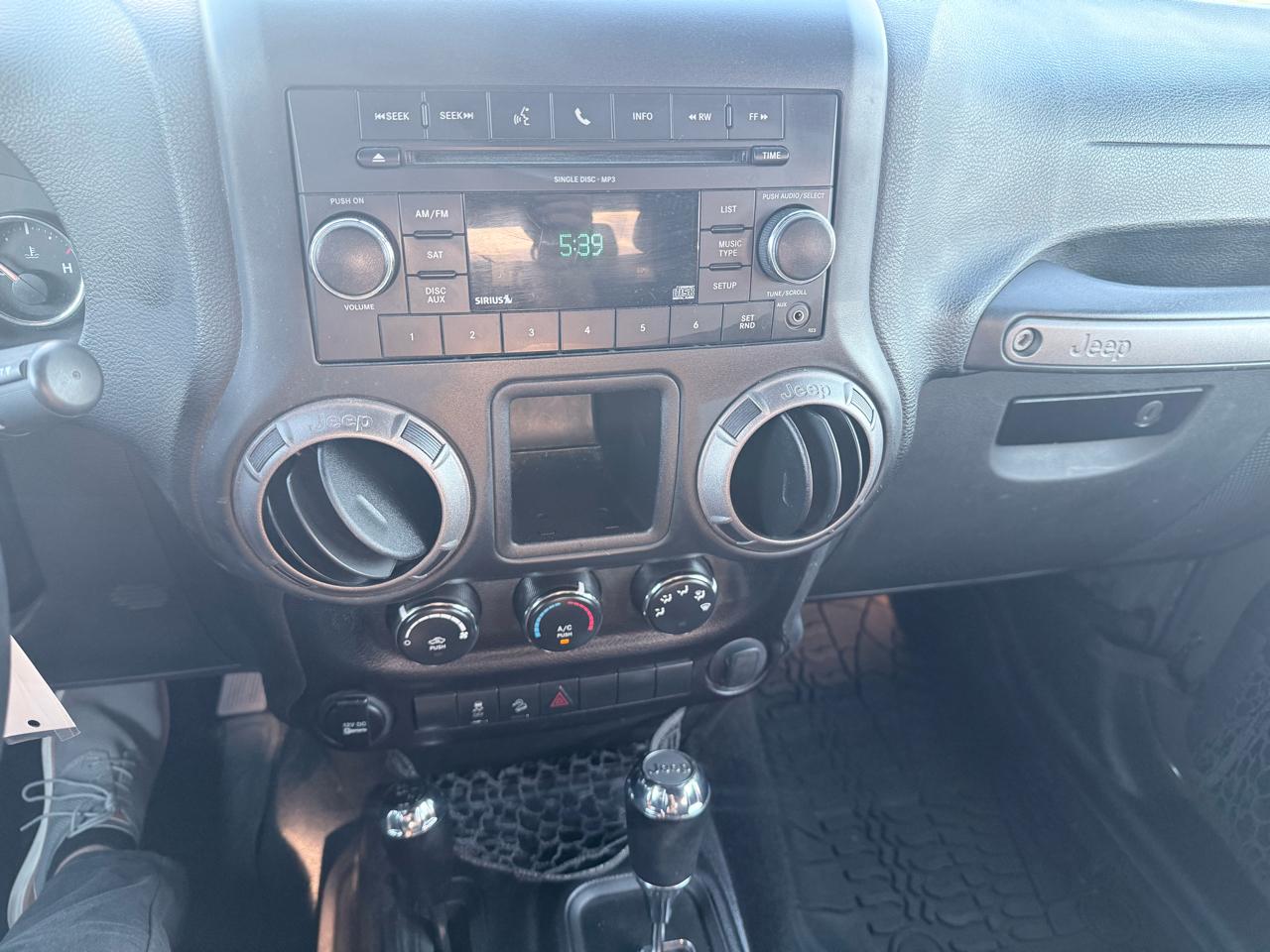 Jeep Wrangler 4WD 2dr Willys Wheeler 2015