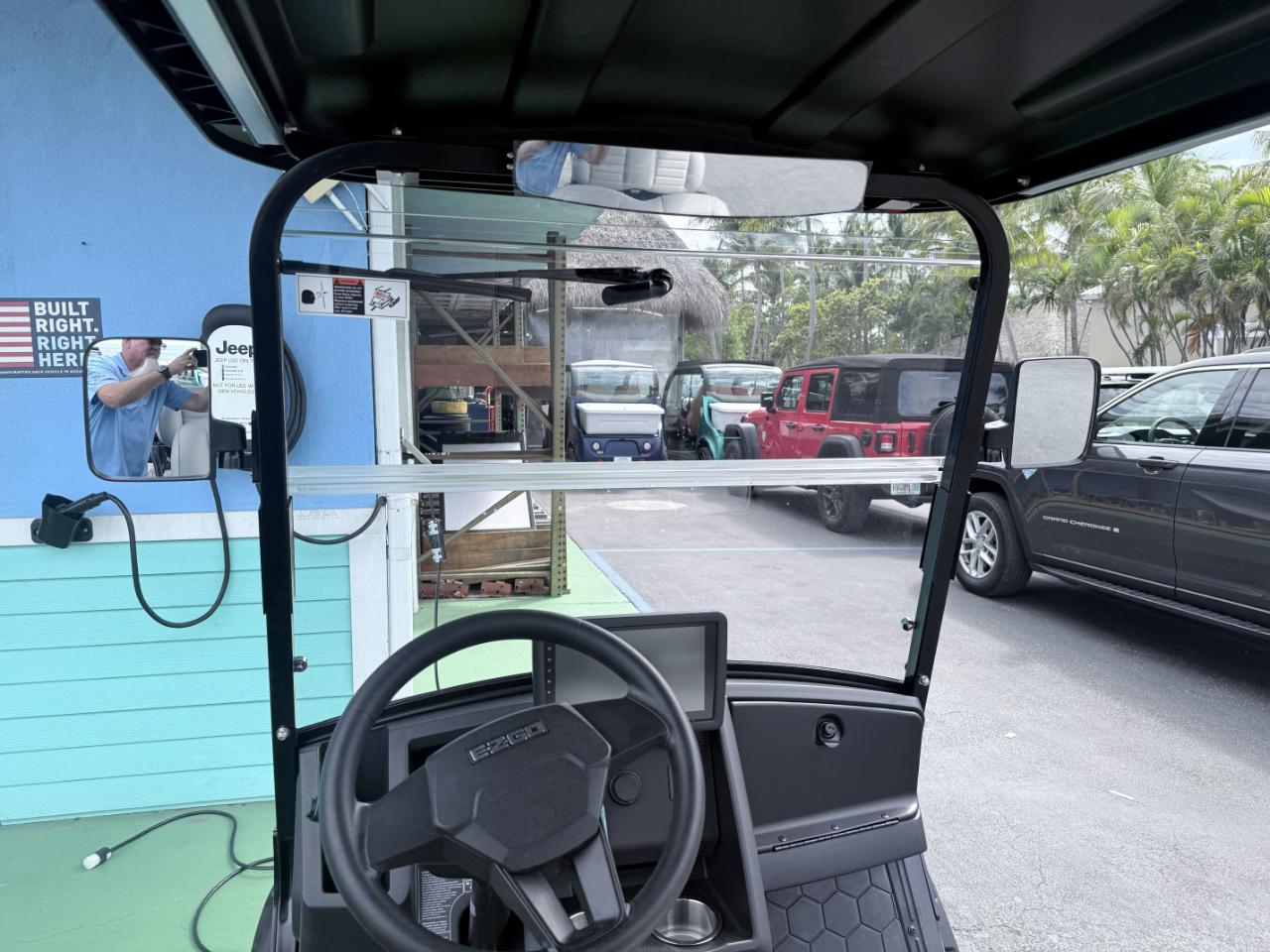 EZGO Express 6 Express Commuter ELiTE Lithium  2026