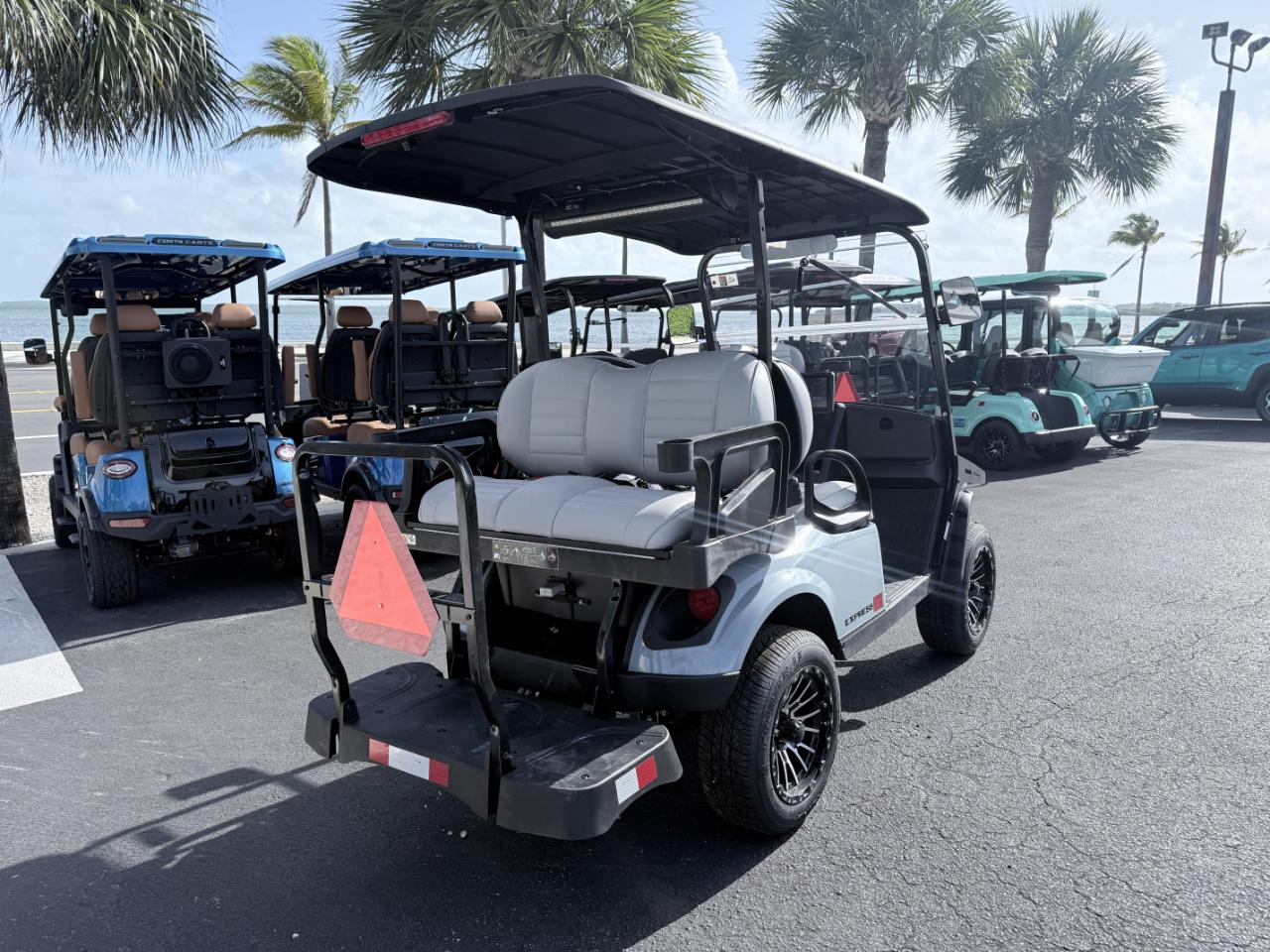 EZGO Express 4 Commuter 13.5 Gas  2026