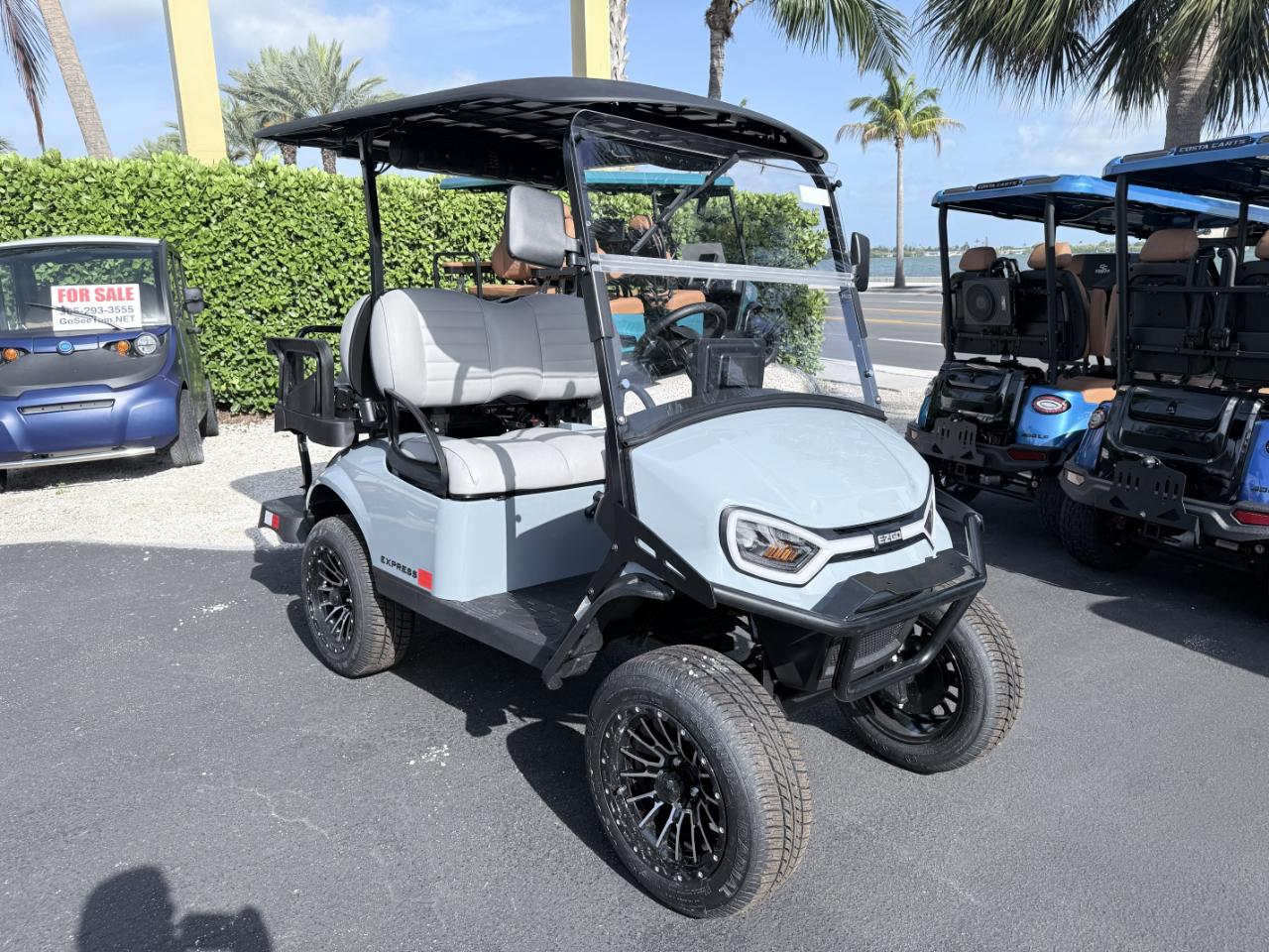 EZGO Express 4 Commuter 13.5 Gas  2026