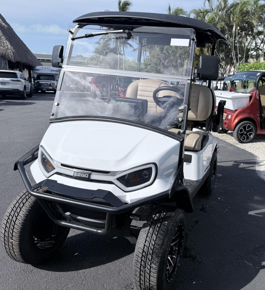 EZGO Express 4 Commuter 13.5 Gas  2026