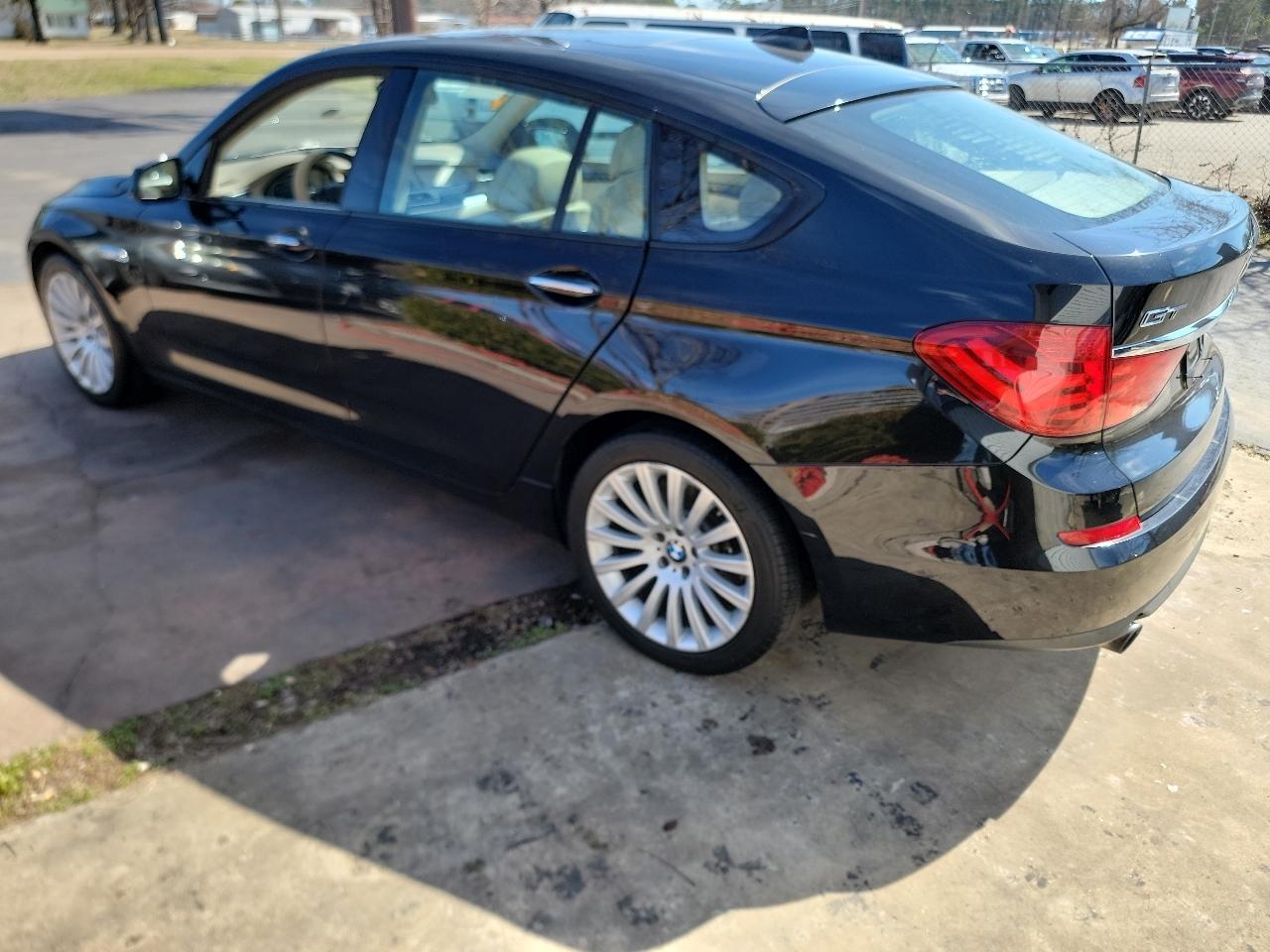 BMW 5-Series Gran Turismo 535i 2010
