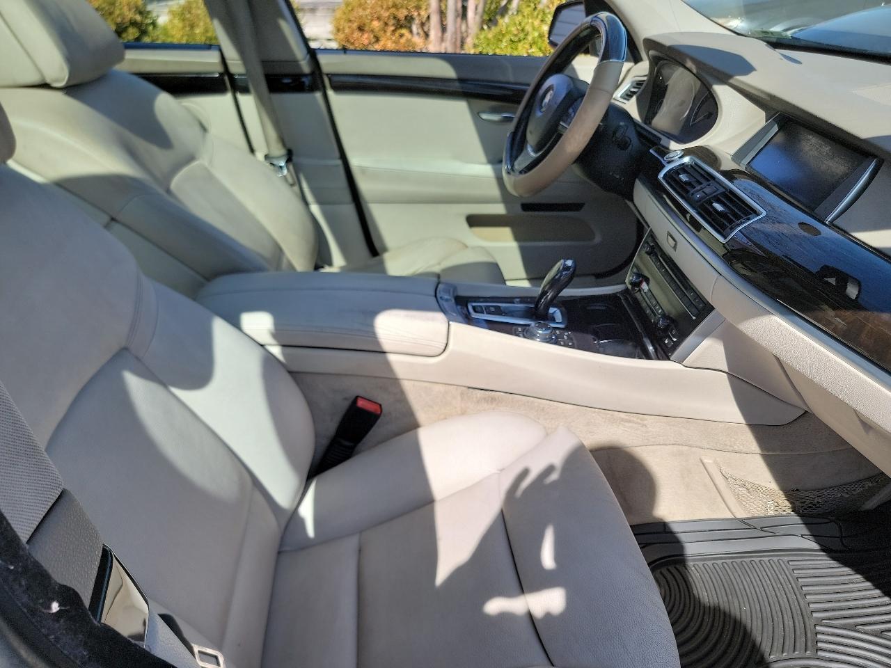 BMW 5-Series Gran Turismo 535i 2010