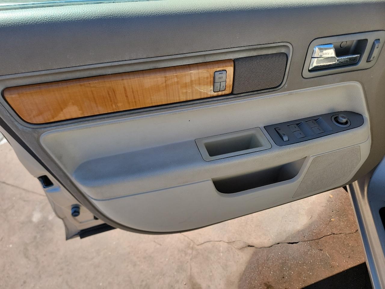 Lincoln MKZ FWD 2009