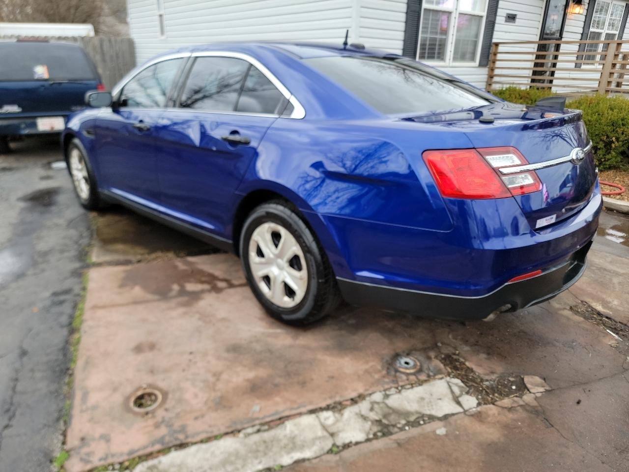 Ford Taurus Police AWD 2013
