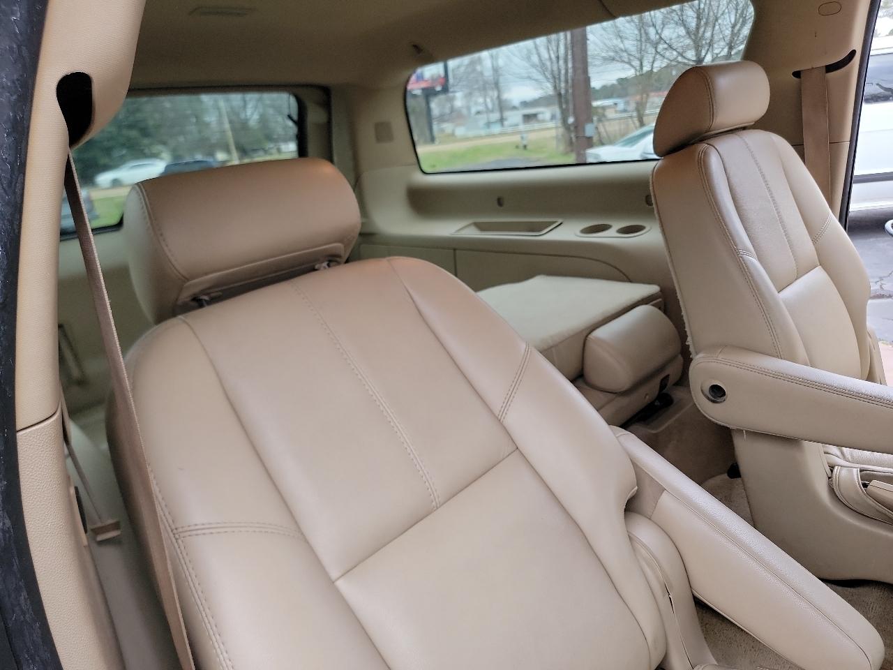 Chevrolet Suburban LTZ 1500 2WD 2007