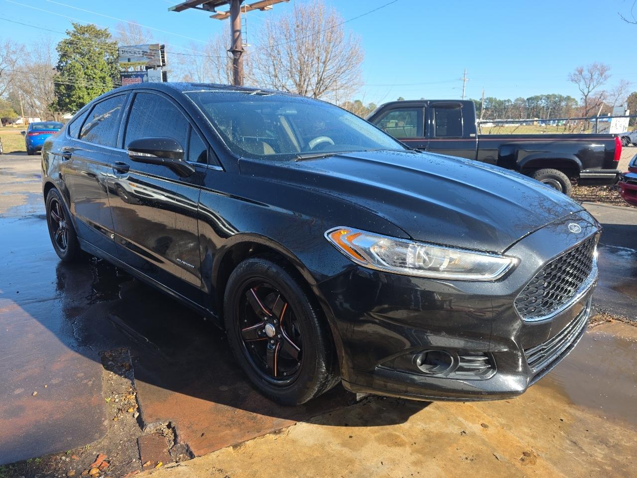 Ford Fusion SE 2013