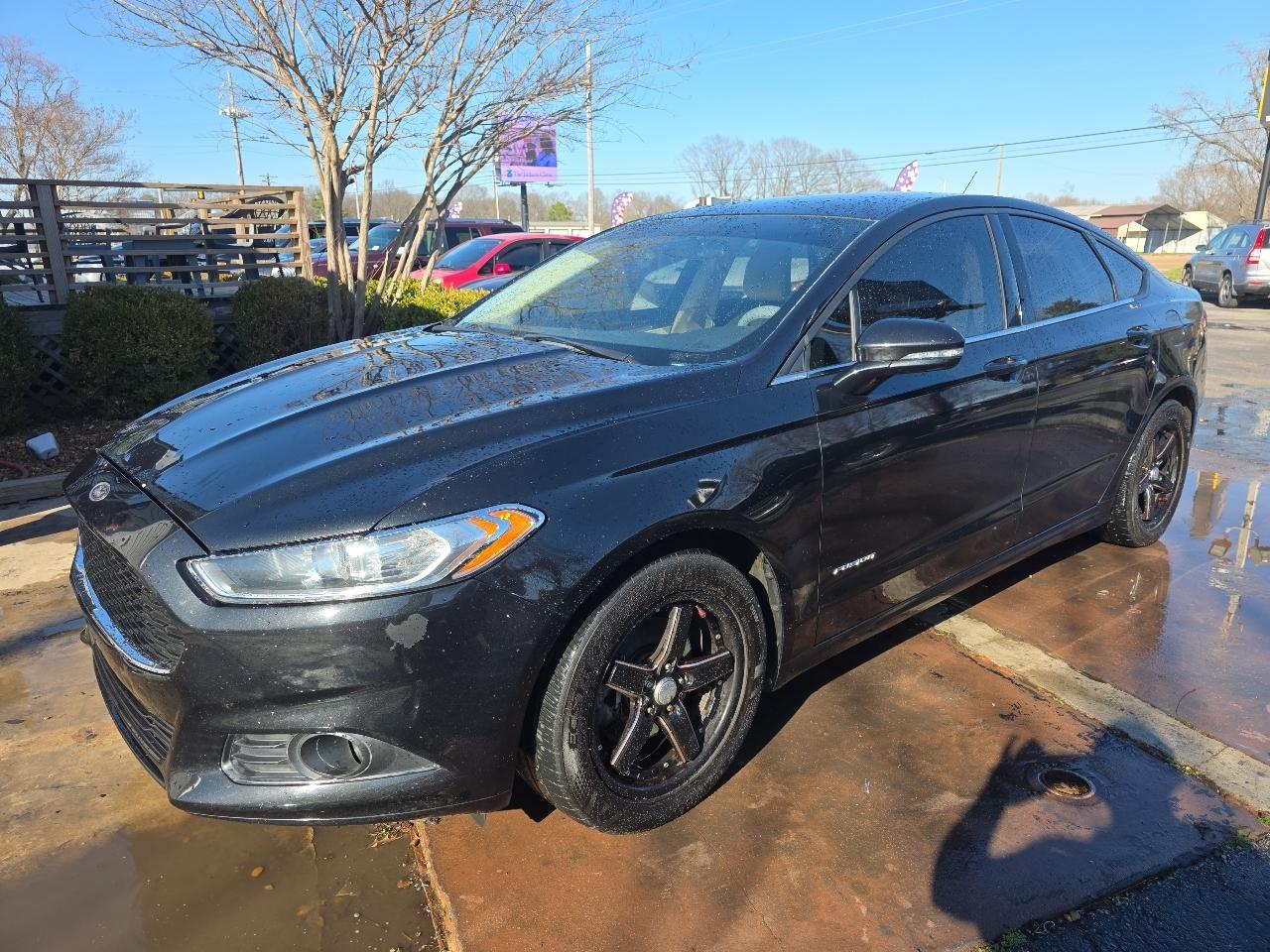 Ford Fusion SE 2013